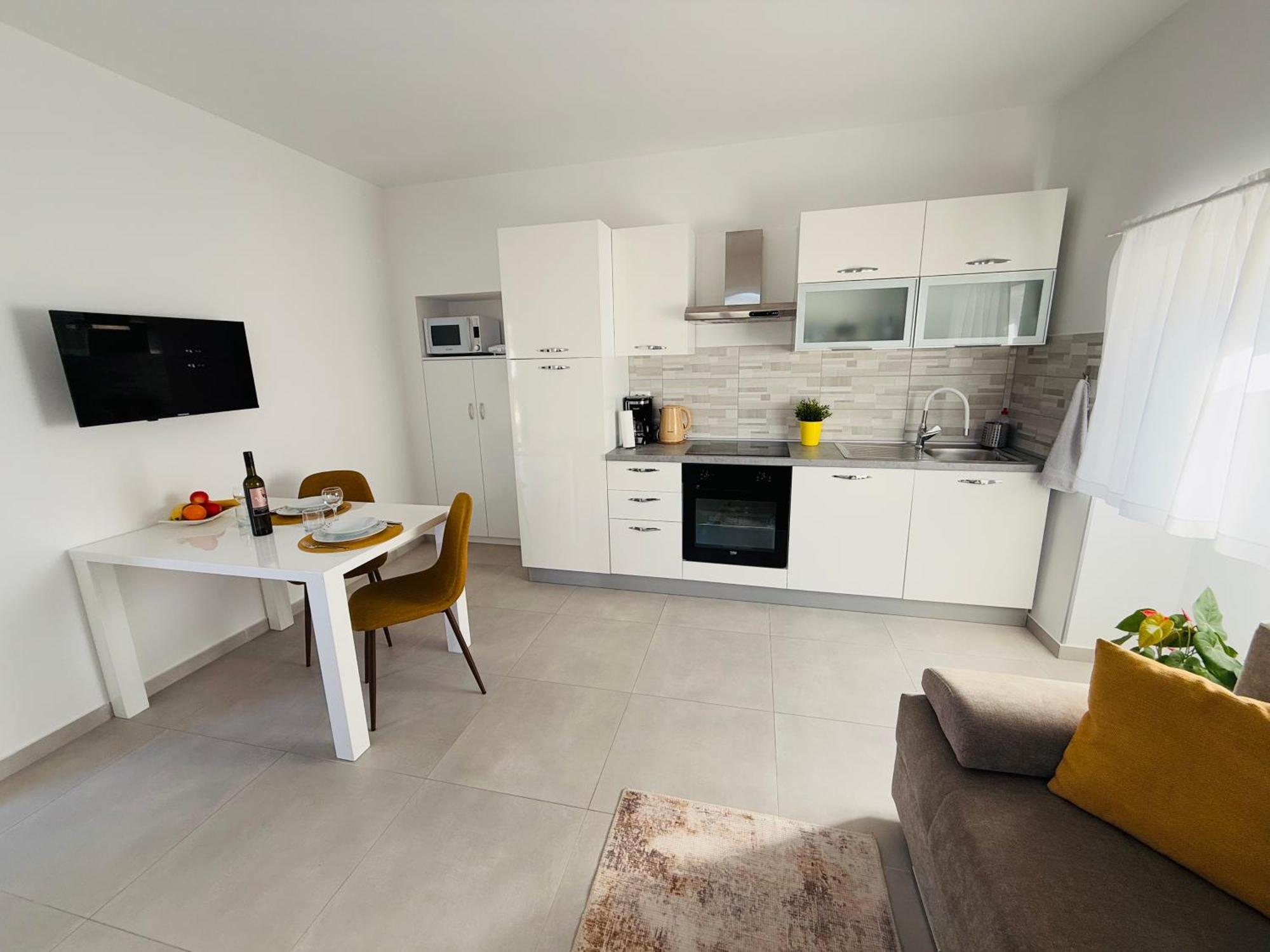 Apartment Erika - For 2 Near The Beach Póla Kültér fotó