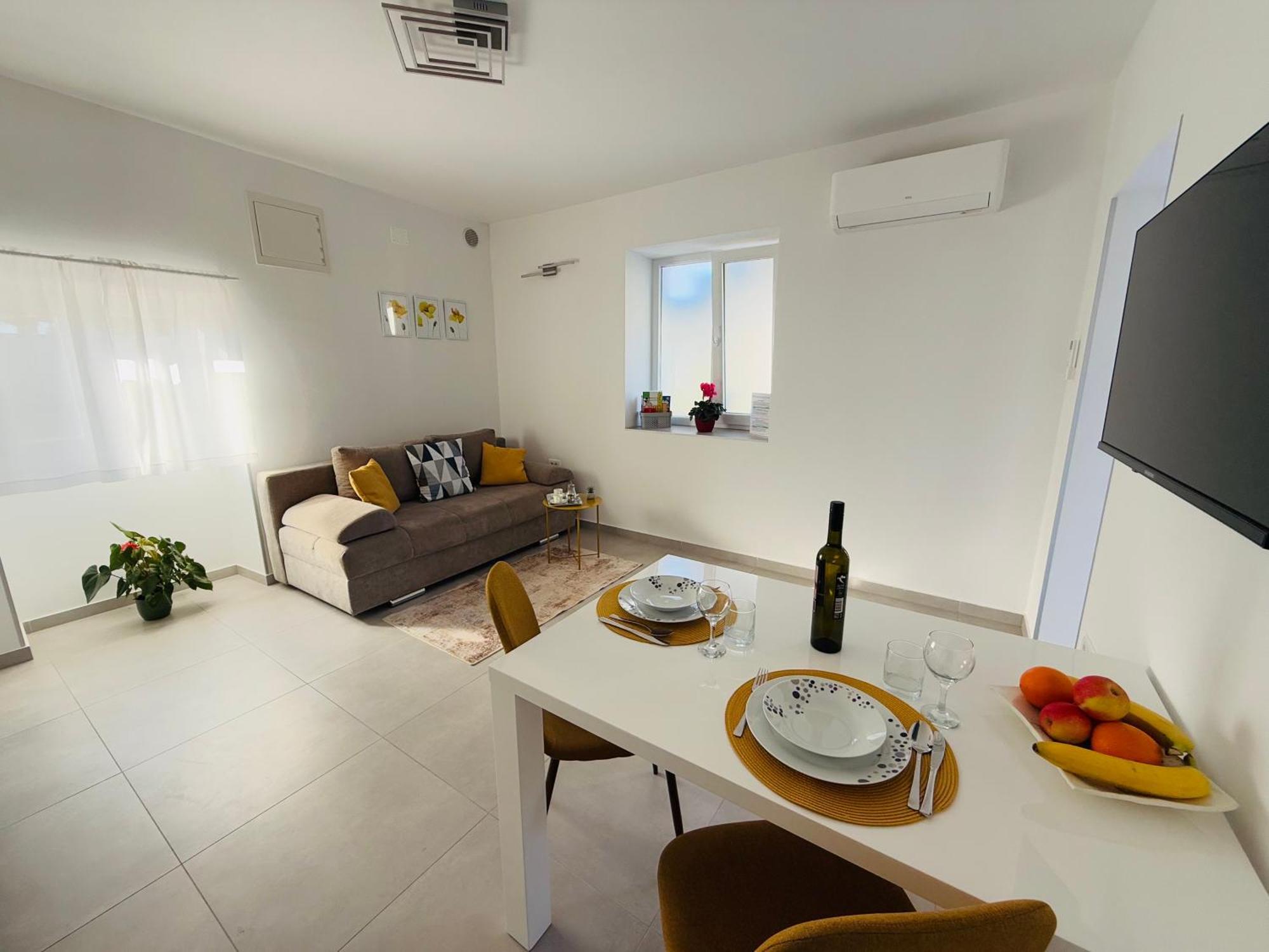 Apartment Erika - For 2 Near The Beach Póla Kültér fotó